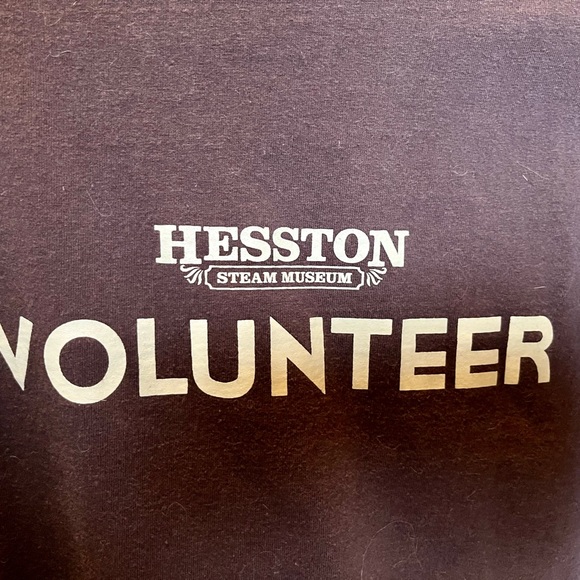 XL Hesston Steam Museum “Volunteer” brown tee - Picture 7 of 8
